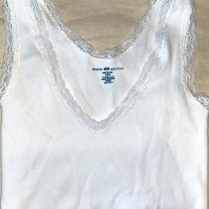 Brandy Melville lace tank